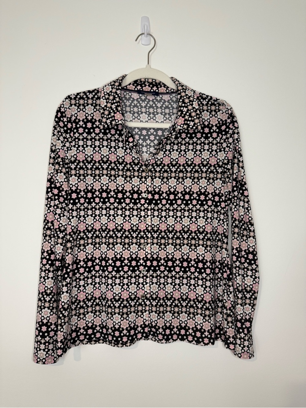 Tommy Hilfiger Women's Black Floral Button-Up Top - Pink & White Pattern